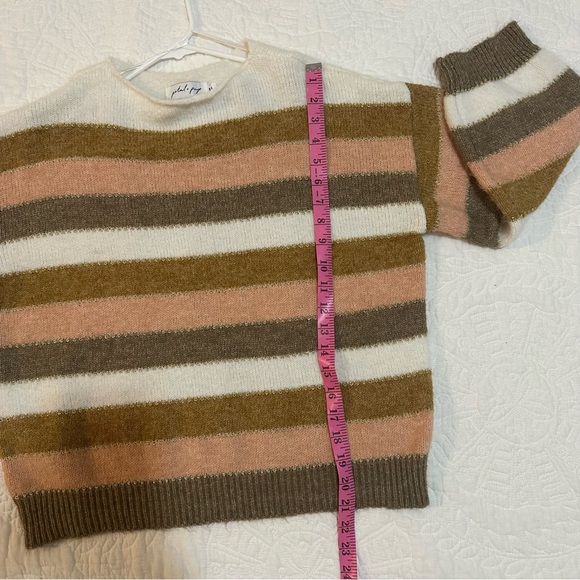 Petal & Pup sweater - Picture 5 of 7